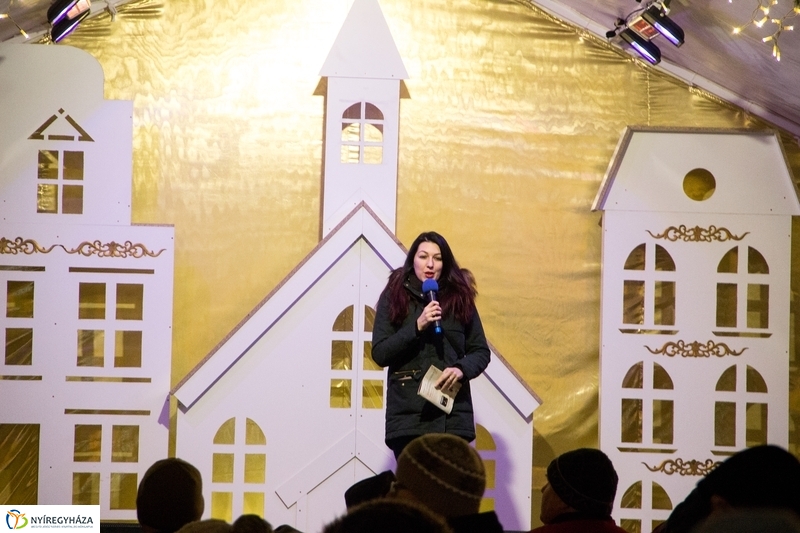 II Adventi gyertyagyújtás