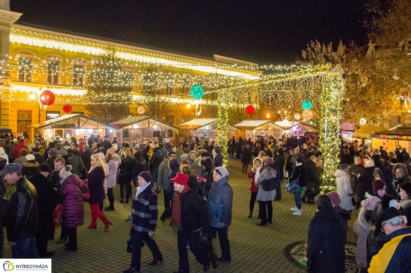 II Adventi gyertyagyújtás