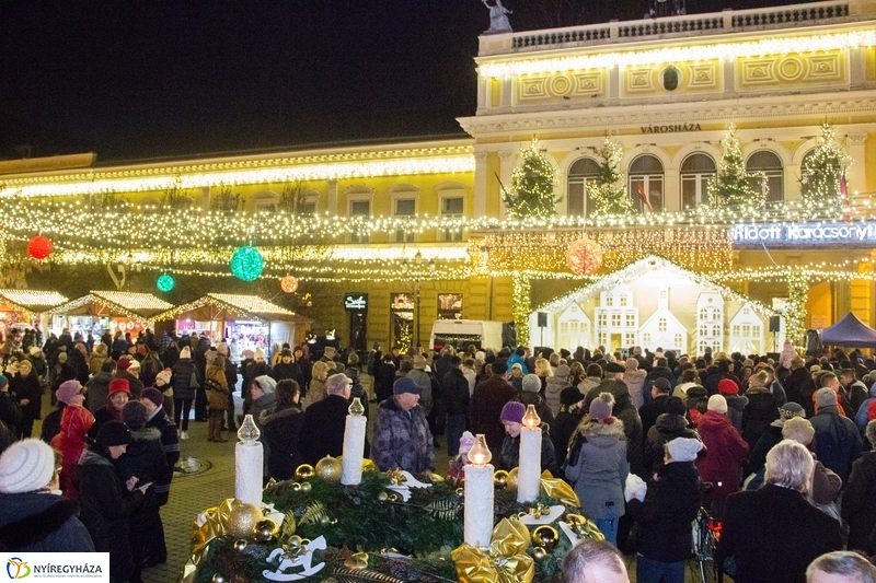 II Adventi gyertyagyújtás