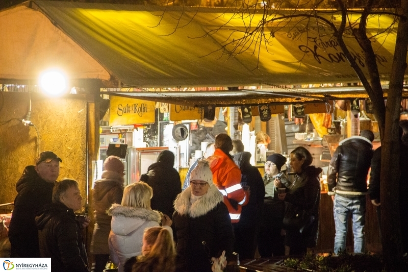 II Adventi gyertyagyújtás