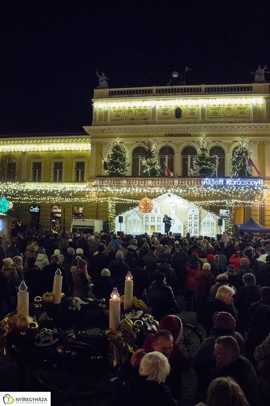 II Adventi gyertyagyújtás