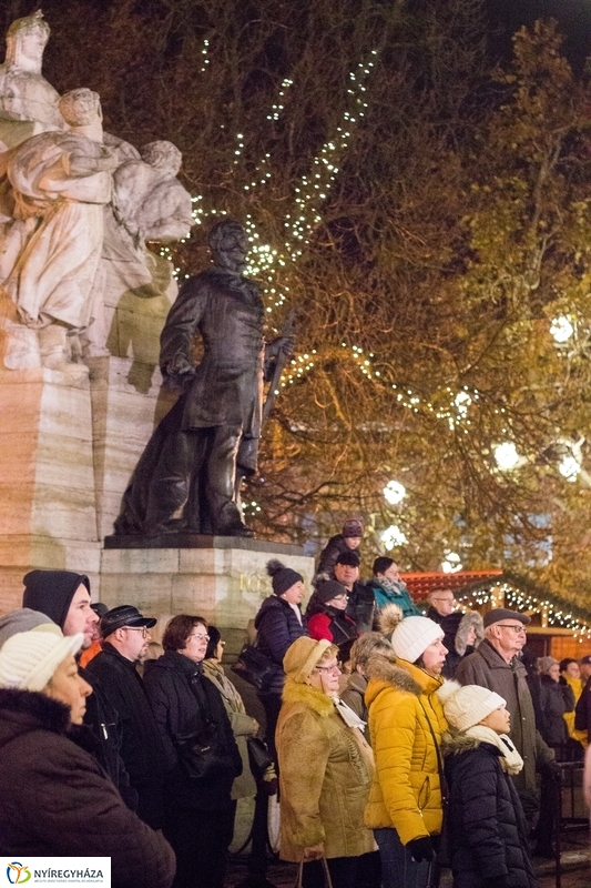 II Adventi gyertyagyújtás