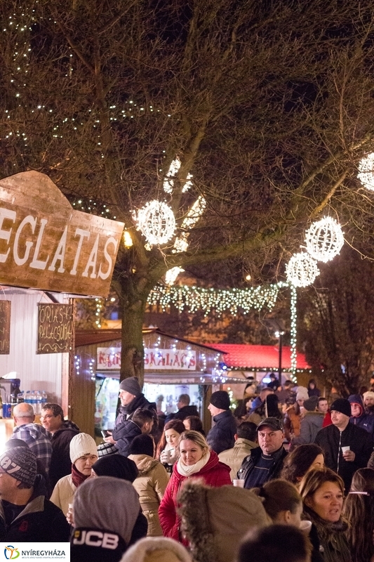 II Adventi gyertyagyújtás