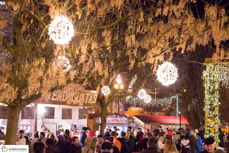 II Adventi gyertyagyújtás