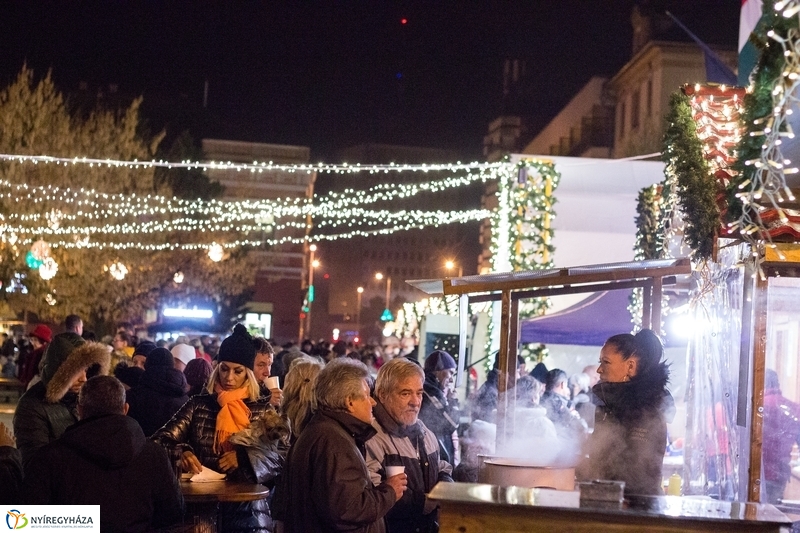 II Adventi gyertyagyújtás