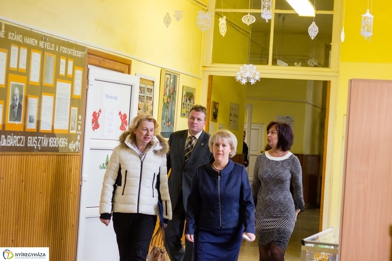 Felújítások a Bárczi iskolában