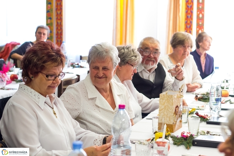 Karácsonyi ünnepség az Alvégesiben