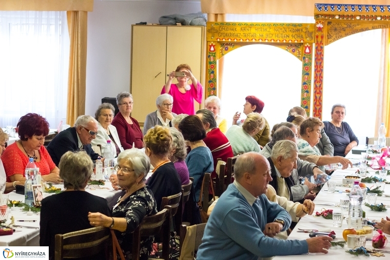 Karácsonyi ünnepség az Alvégesiben