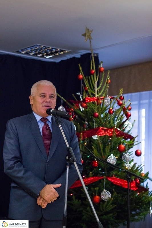 Karácsonyi ünnepség az Alvégesiben