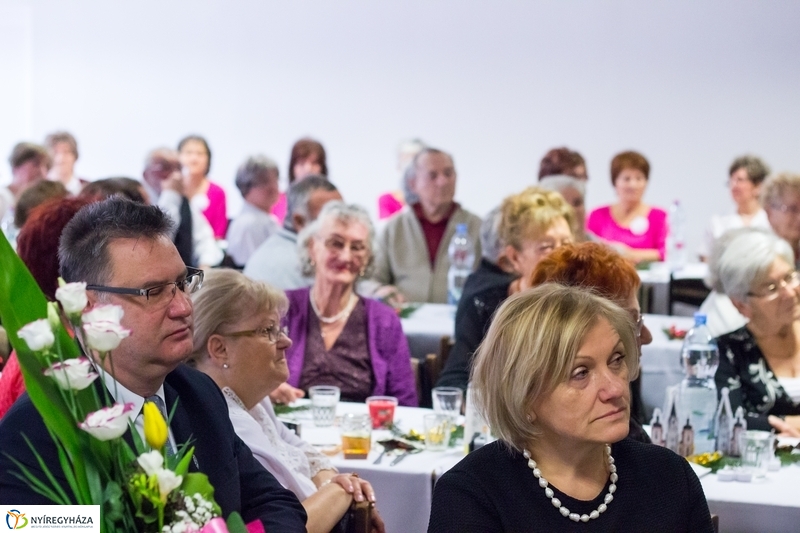 Karácsonyi ünnepség az Alvégesiben