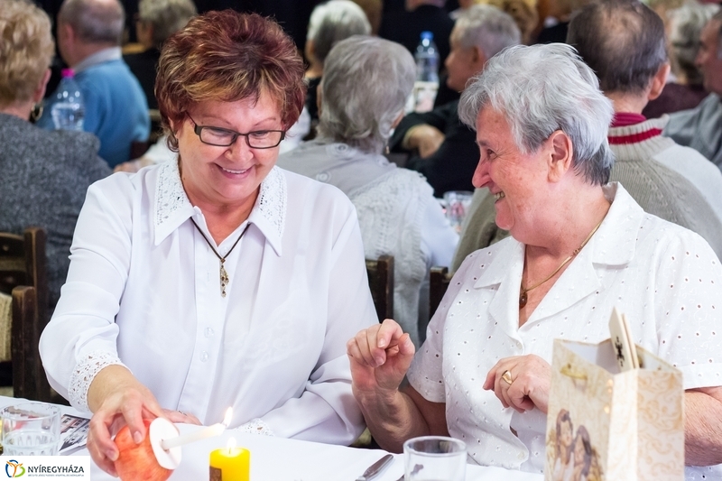 Karácsonyi ünnepség az Alvégesiben