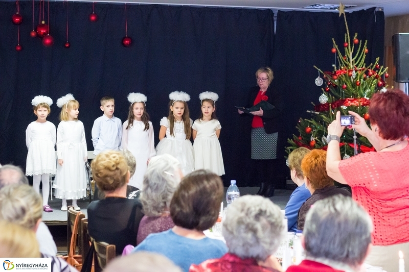 Karácsonyi ünnepség az Alvégesiben