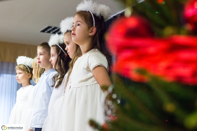 Karácsonyi ünnepség az Alvégesiben