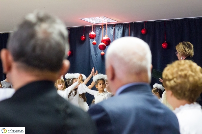 Karácsonyi ünnepség az Alvégesiben