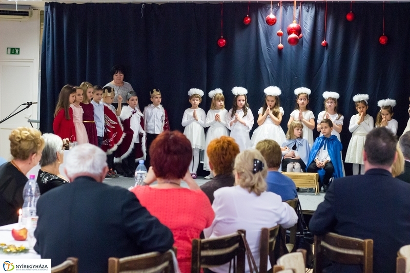 Karácsonyi ünnepség az Alvégesiben