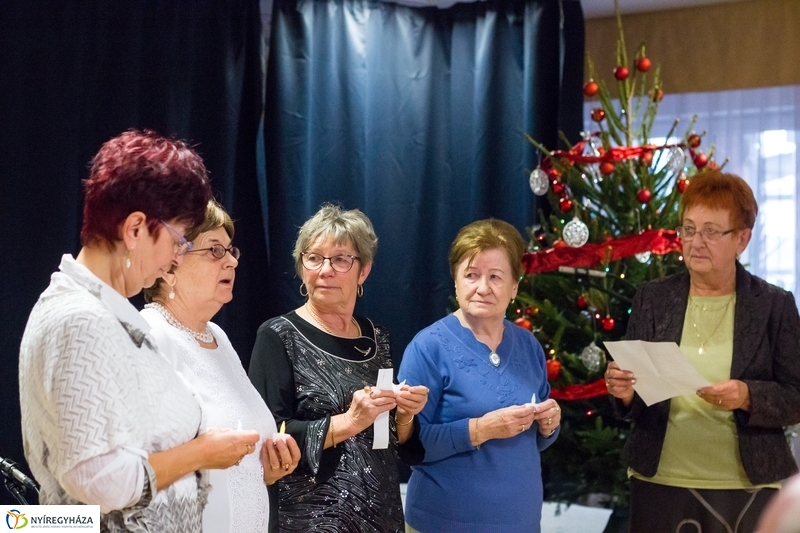 Karácsonyi ünnepség az Alvégesiben