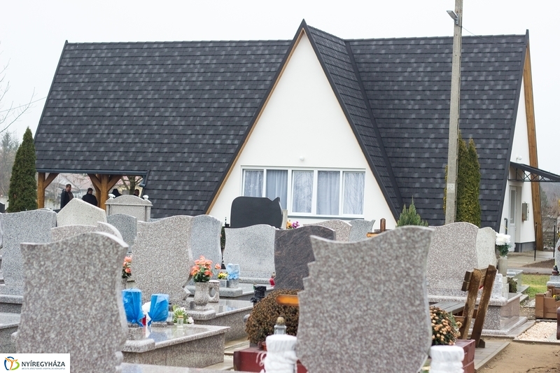 Felújított ravatalozó átadása Borbányán