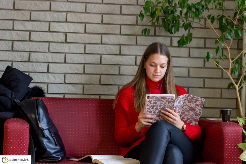 Zrínyi Ilona Gimnázium felújított kollégiumának átadója