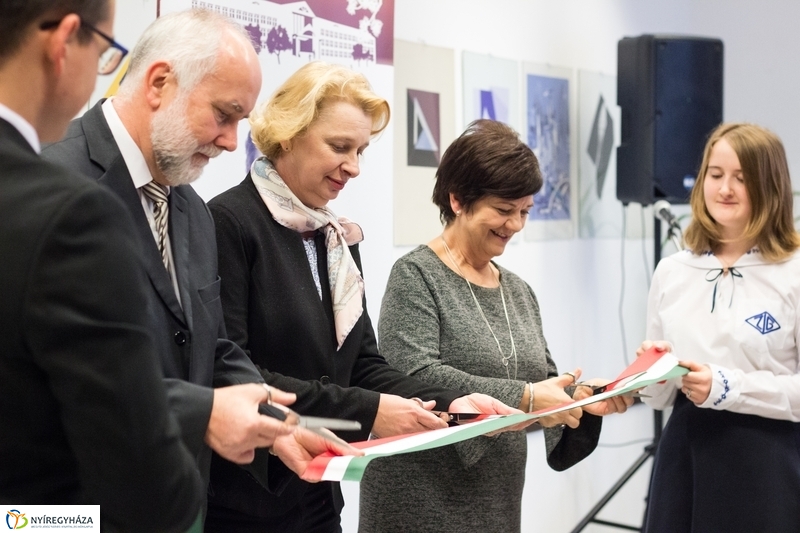 Zrínyi Ilona Gimnázium felújított kollégiumának átadója