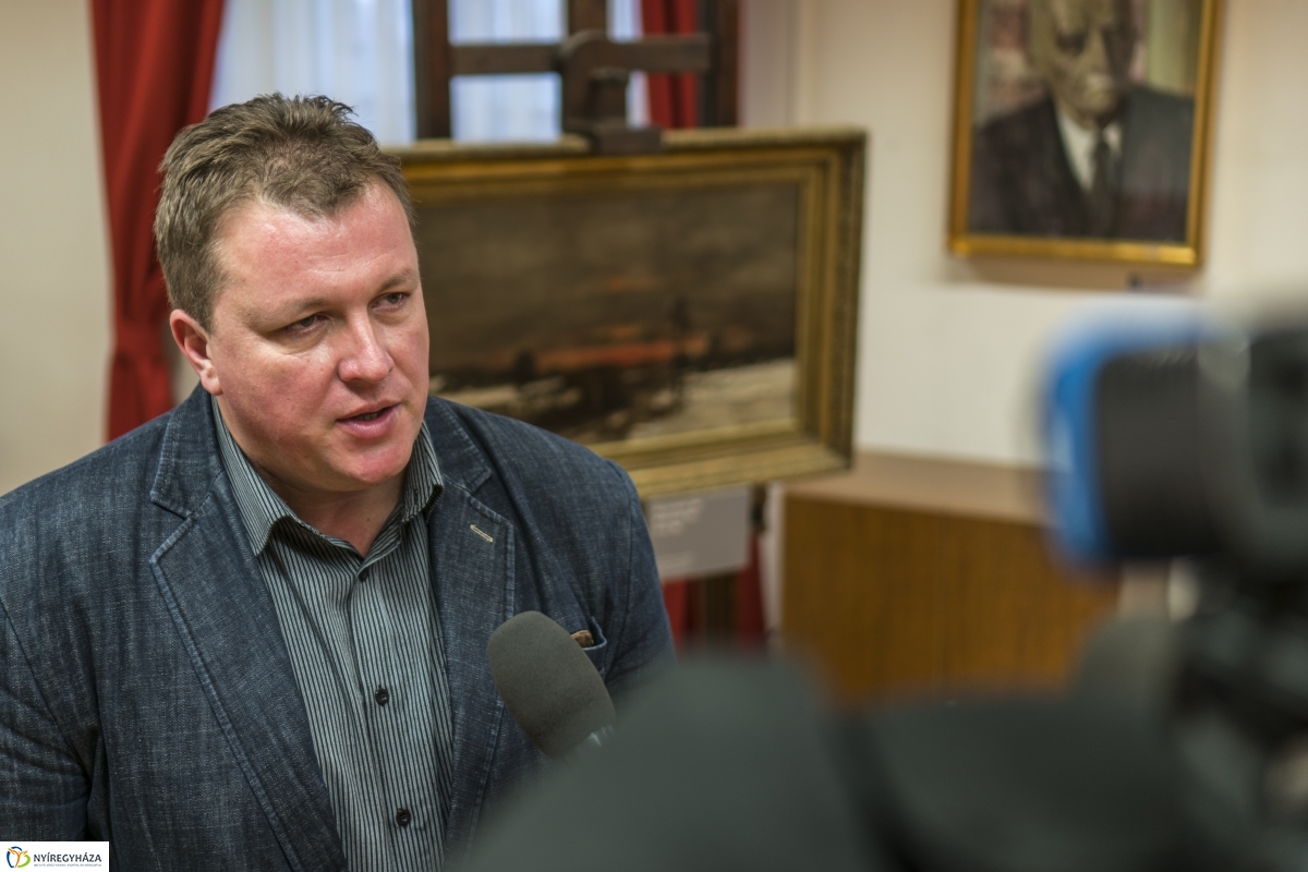 Ismét meghosszabítják a Munkácsy 50 kiállítást - fotó Kohut Árpád