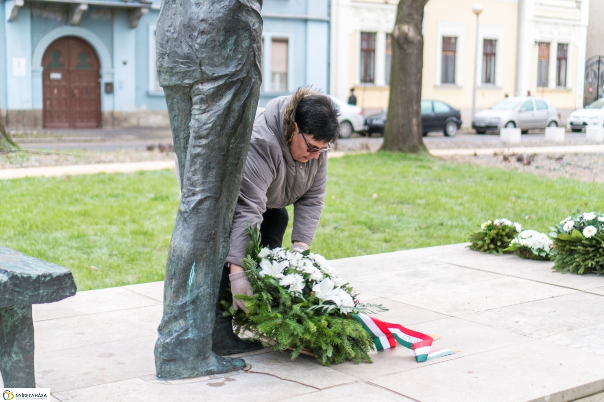 Váci Mihályra emlékeztek - fotó Kohut Árpád