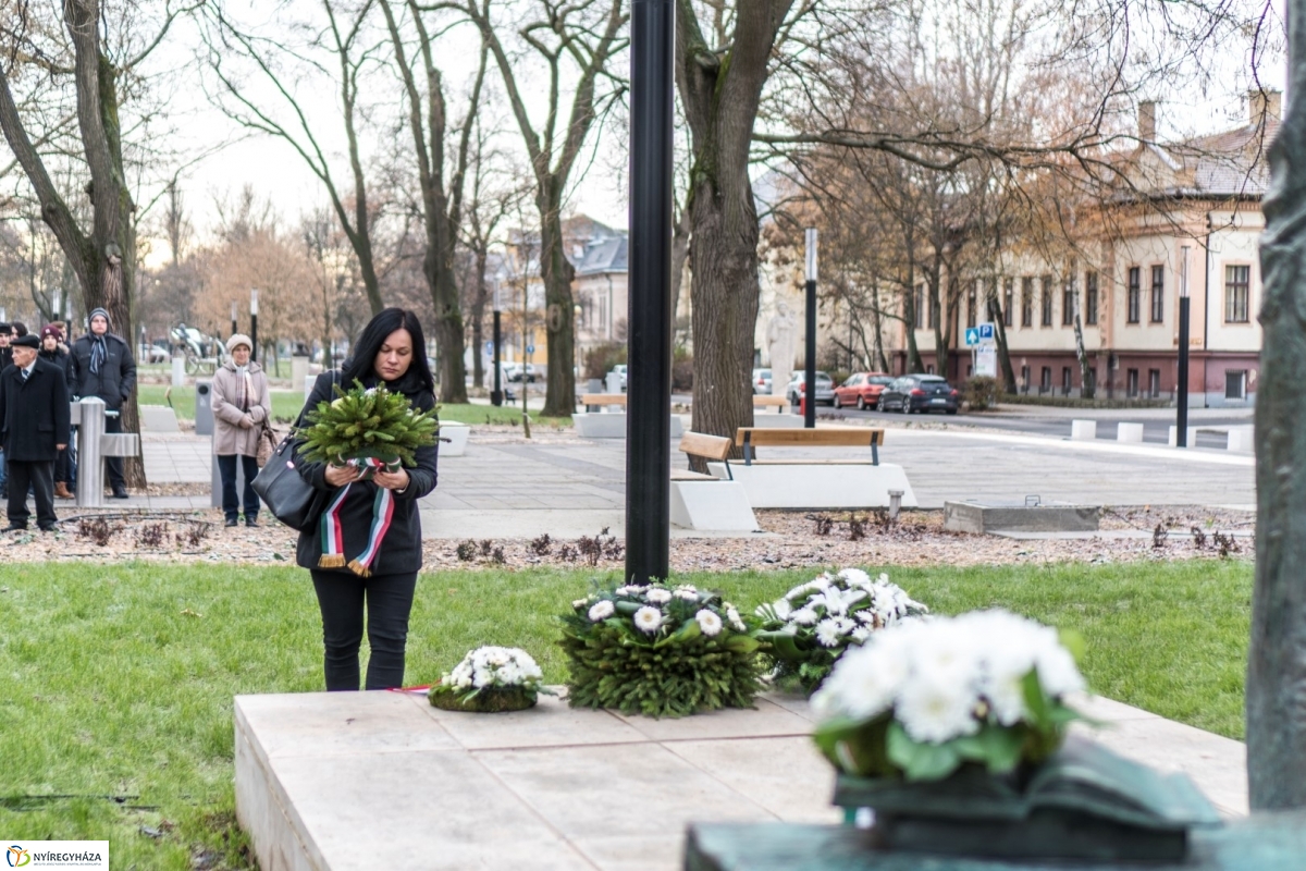 Váci Mihályra emlékeztek - fotó Kohut Árpád