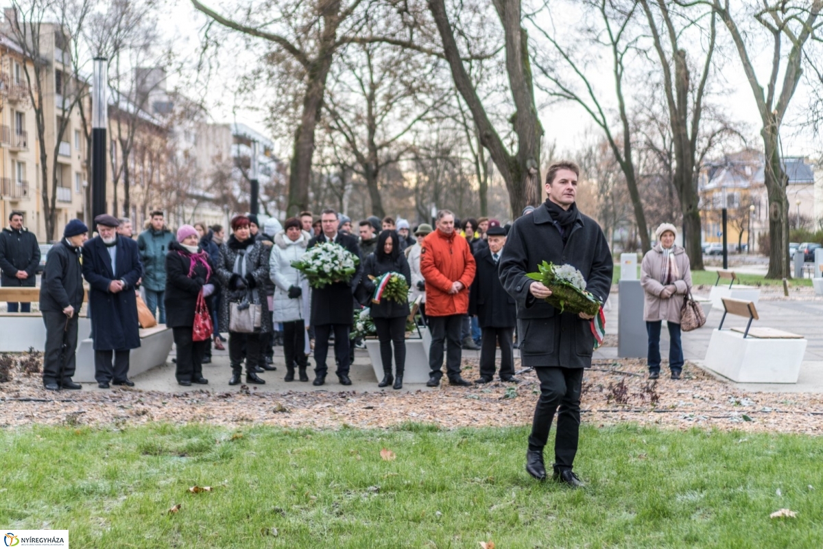 Váci Mihályra emlékeztek - fotó Kohut Árpád