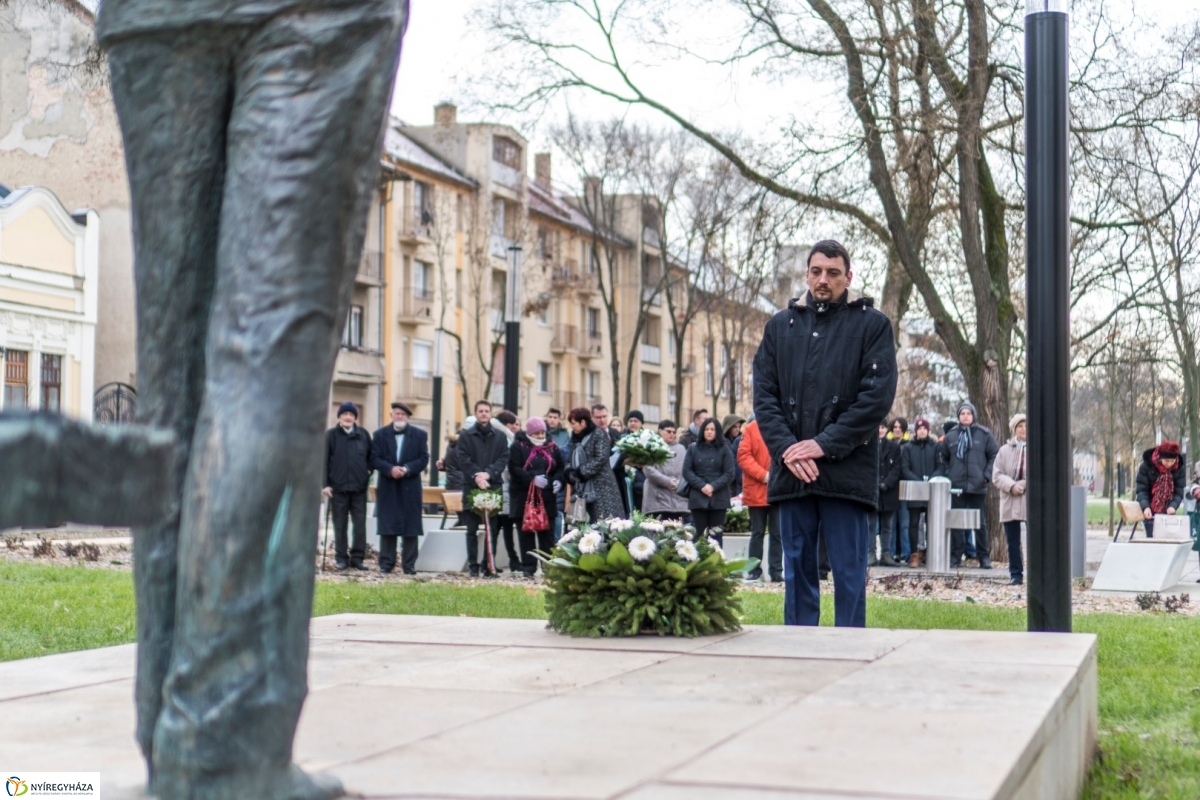 Váci Mihályra emlékeztek - fotó Kohut Árpád