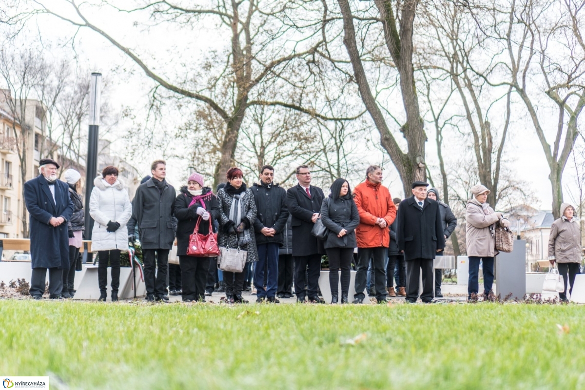 Váci Mihályra emlékeztek - fotó Kohut Árpád