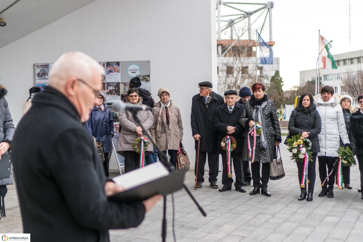 Váci Mihályra emlékeztek - fotó Kohut Árpád