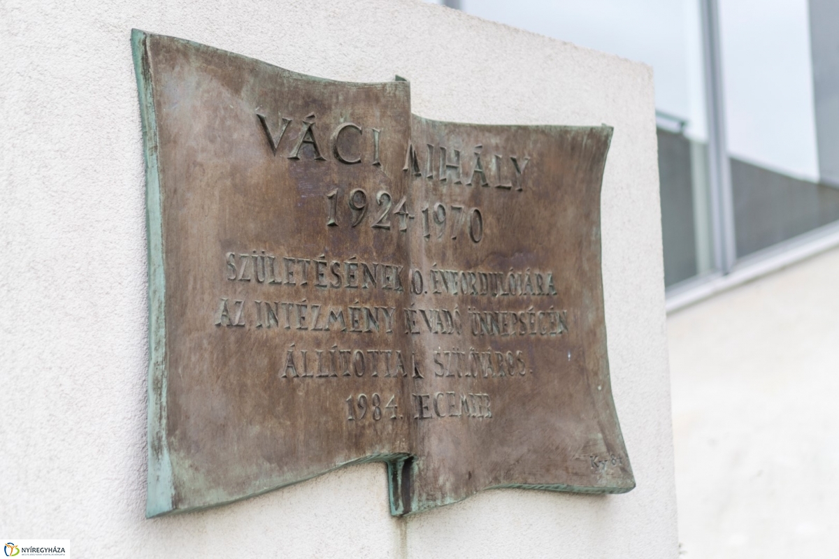 Váci Mihályra emlékeztek - fotó Kohut Árpád