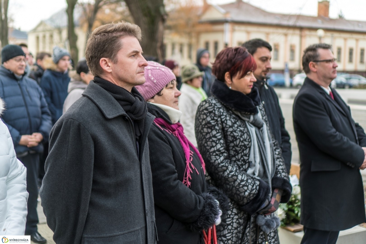 Váci Mihályra emlékeztek - fotó Kohut Árpád