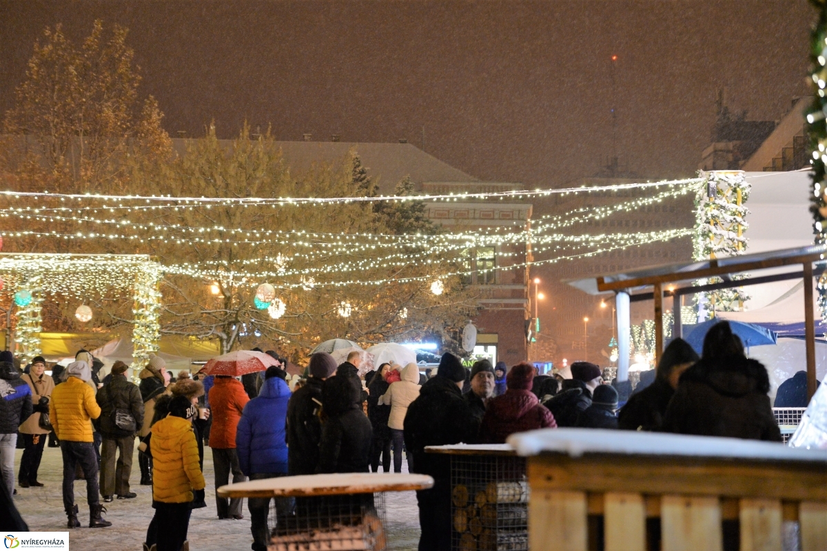 A hó is megérkezett! - fotó Trifonov Éva