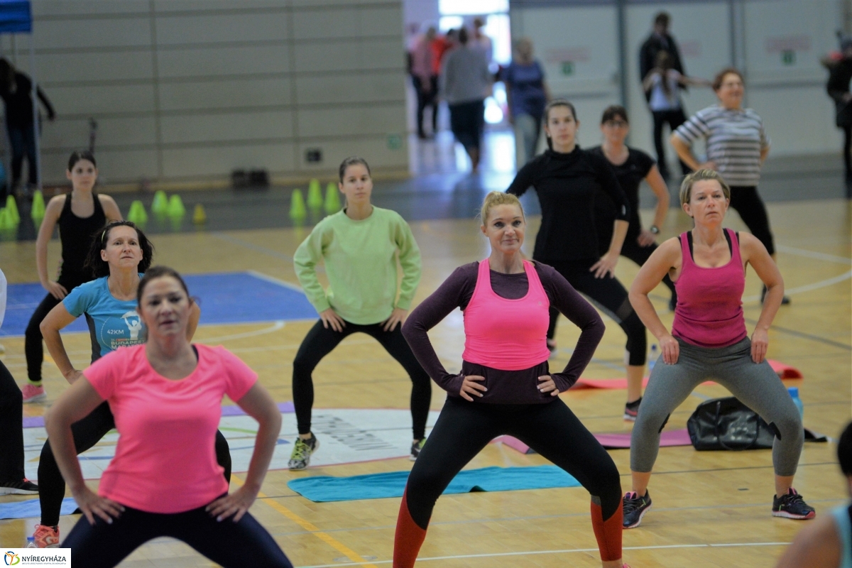 Fittkarácsony a Continental Arénában - fotó Trifonov Éva