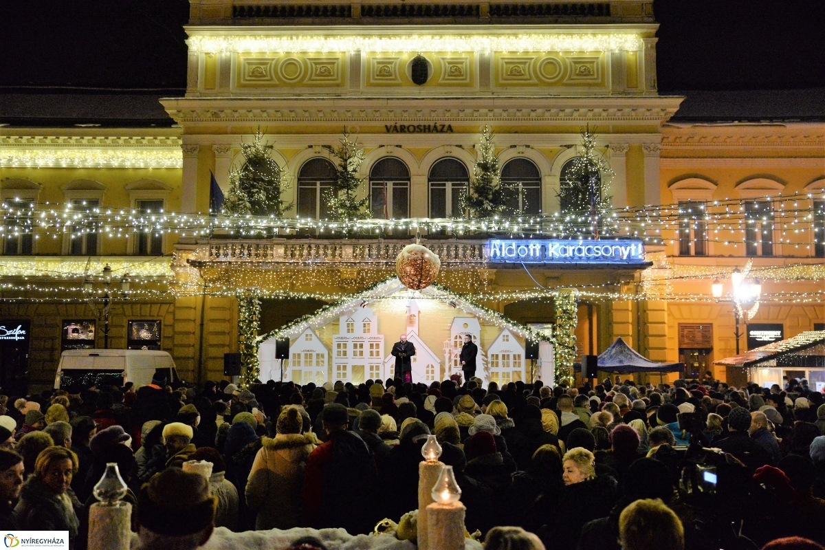 Advent harmadik gyertyája - fotó Trifonov Éva