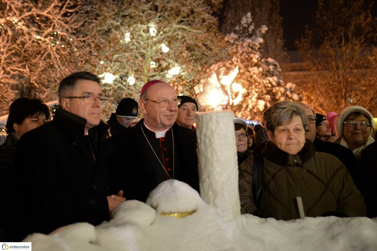 Advent harmadik gyertyája - fotó Trifonov Éva
