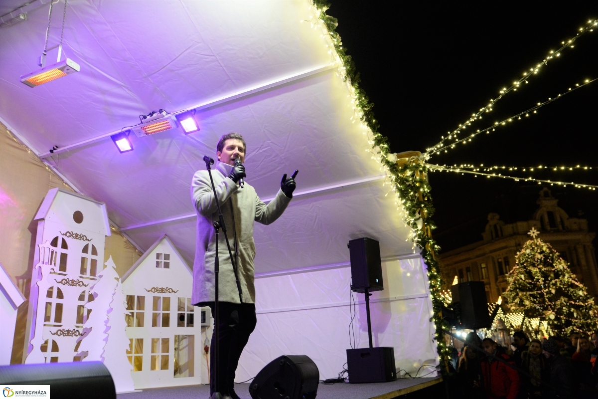 Advent harmadik gyertyája - fotó Trifonov Éva