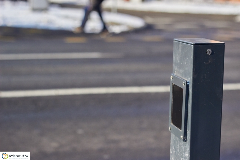 Safecross okos zebra a Korányi utcán