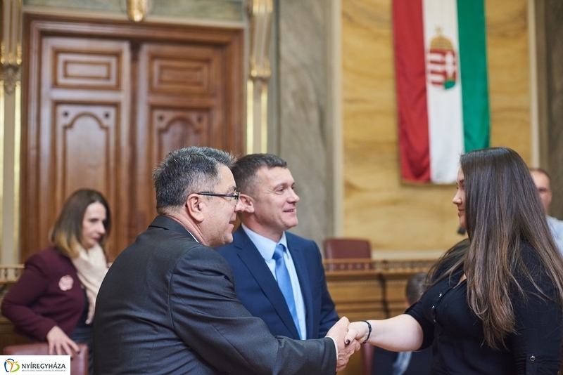 Támogatás rászoruló hallgatóknak 20181218