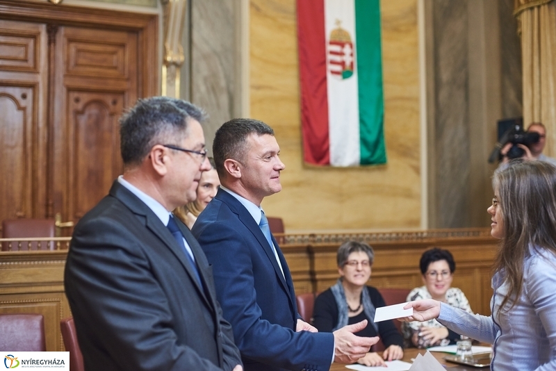 Támogatás rászoruló hallgatóknak 20181218