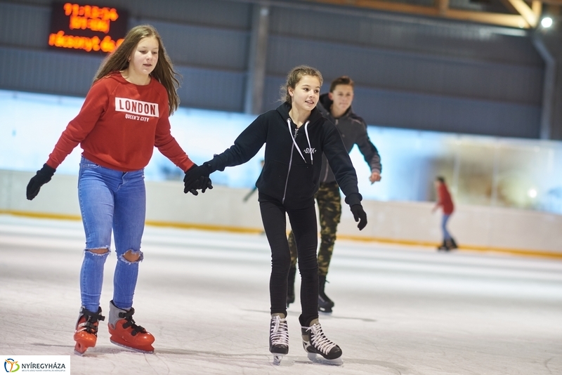 Az óév utolsó csúszása