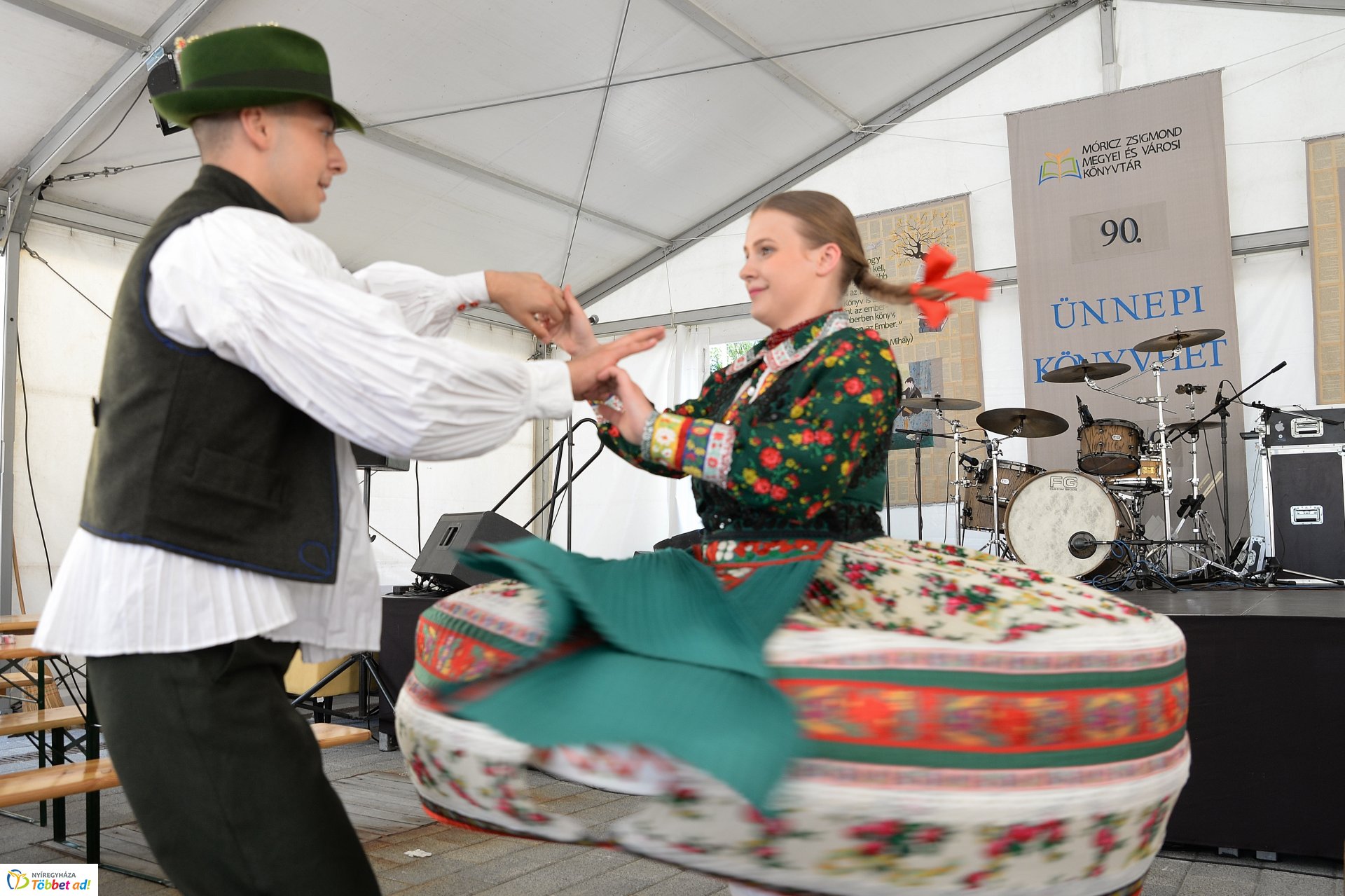 90. Ünnepi Könyvét megnyitó