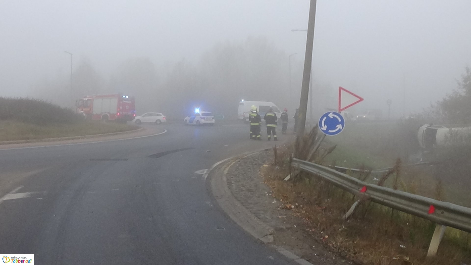 A 403-as körforgalmában történt baleset