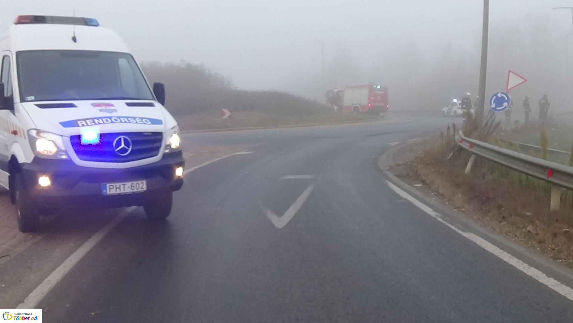 A 403-as körforgalmában történt baleset