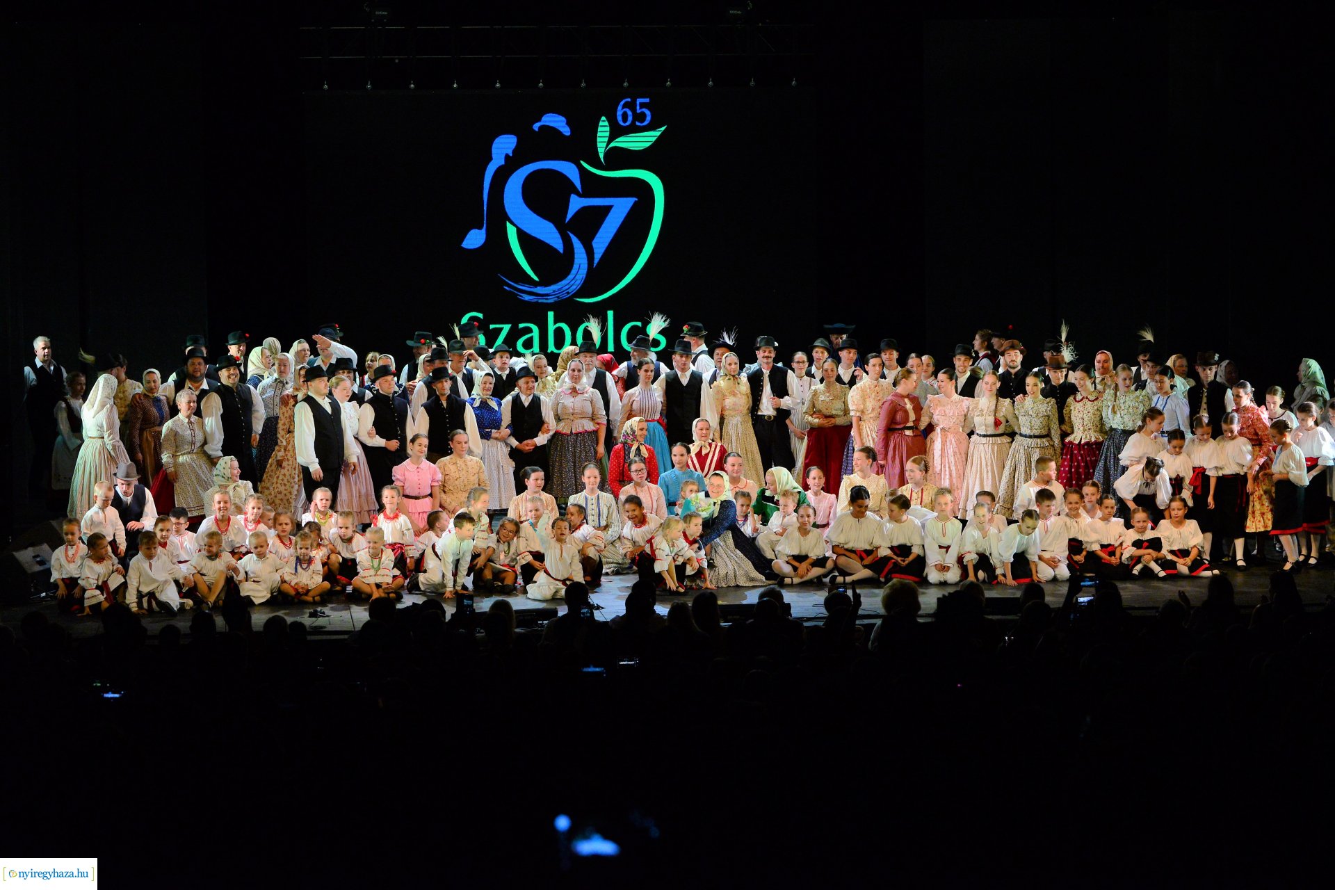 A 65 éves Szabolcs Néptáncegyüttes gálaműsora
