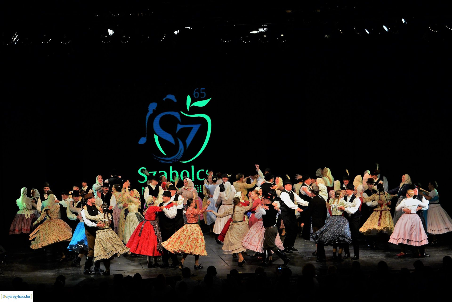A 65 éves Szabolcs Néptáncegyüttes gálaműsora