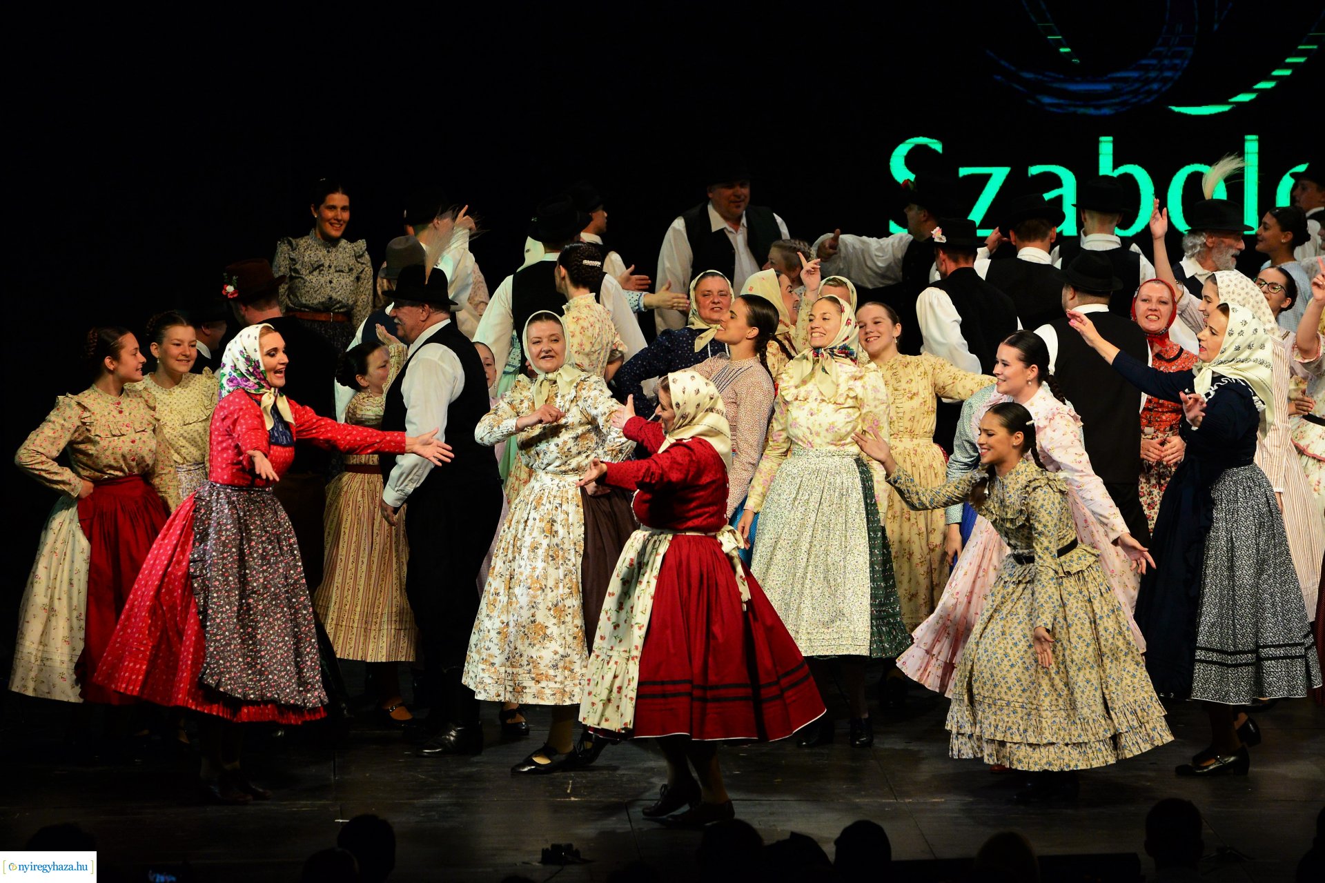 A 65 éves Szabolcs Néptáncegyüttes gálaműsora