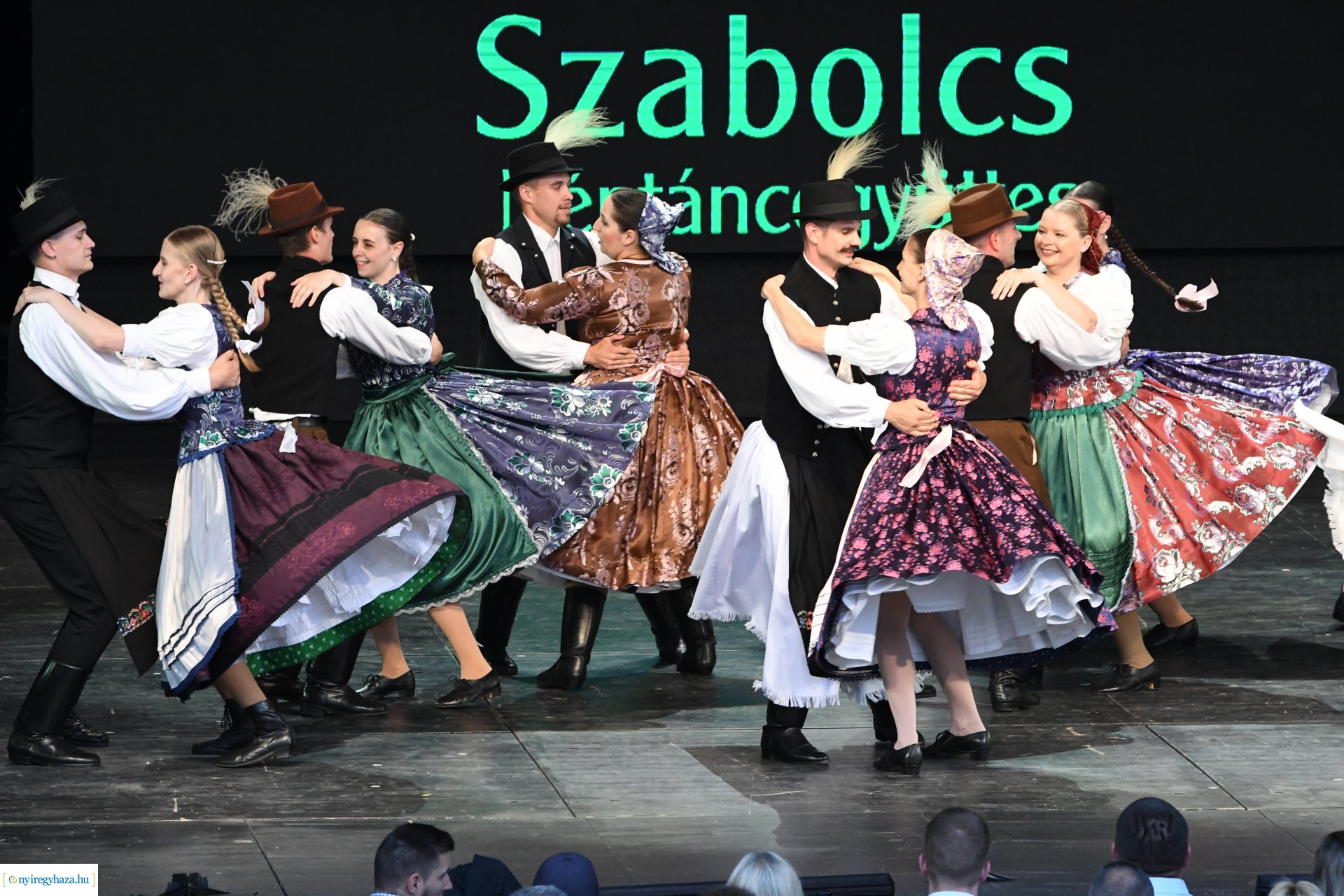 A 65 éves Szabolcs Néptáncegyüttes gálaműsora