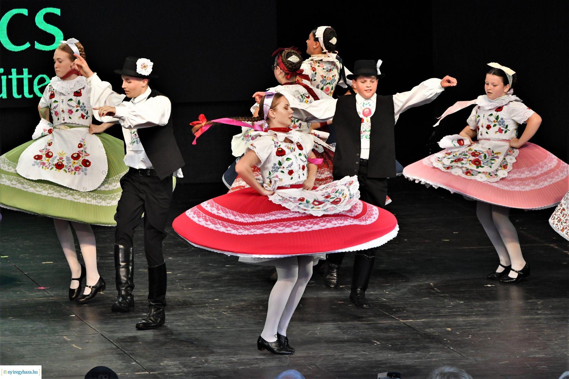 A 65 éves Szabolcs Néptáncegyüttes gálaműsora