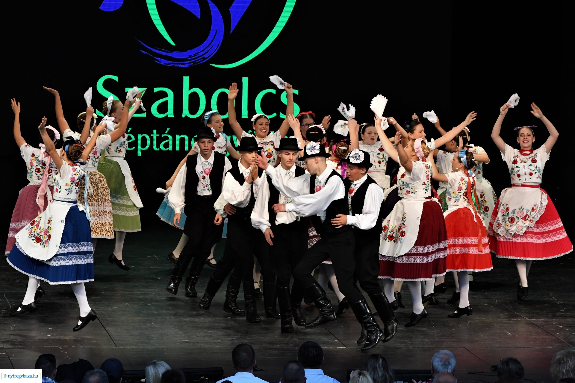 A 65 éves Szabolcs Néptáncegyüttes gálaműsora